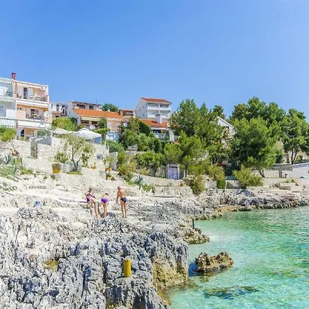 Nives * 트로기르